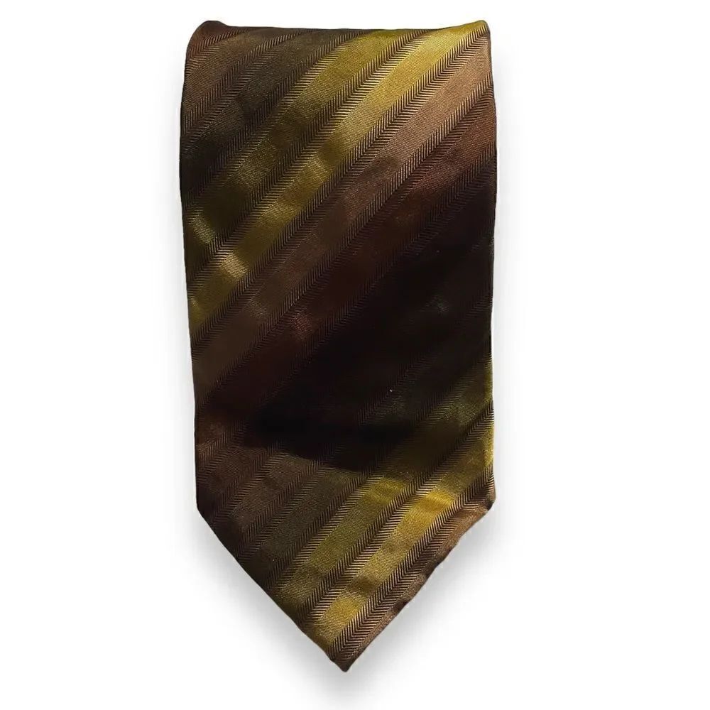 NWTโ-โVintageโSalvatoreโFerragamoโStripedโSilkโTie